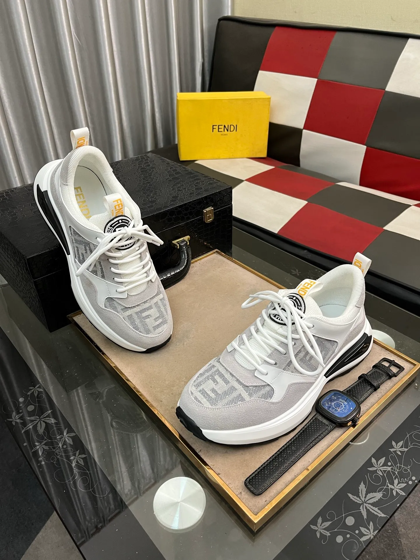 Men's shoes 💰458⌚️⌚️FENDI "FENDI" Regular size: 38-44 (casual shoes) Product materials: Selected cowhide upper, soft sheepskin lining; original outsole. 6️⃣colors available